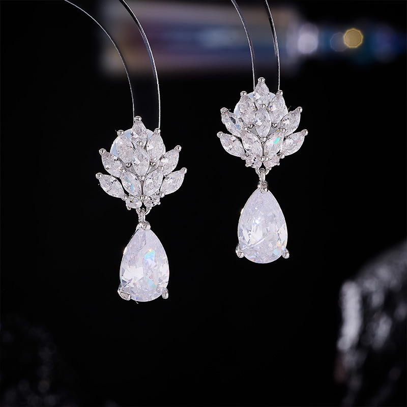 Anting Tetes Air Zirkon Super  - Luxury Lifestyle Goods ulasan dan harga